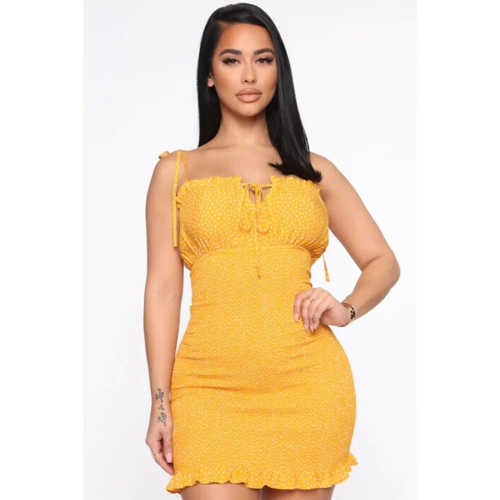 FASHION NOVA XS Yellow Floral Always Cute Smocked Mini Tank Dress Milkmaid‎
